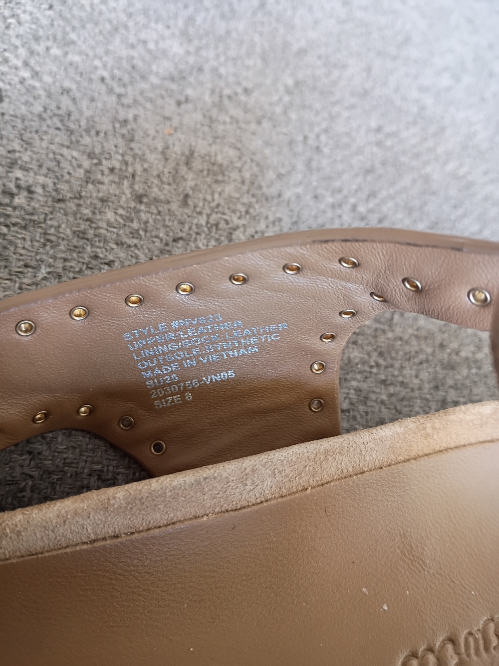 Madewell Tawny Khaki Suede Ankle-Wrap Thong Sandal - Picture 5 of 5